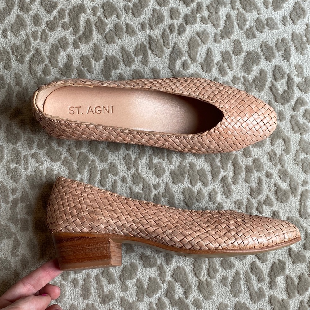 NWOT St. Agni Cisco Woven Leather Heel, size 37.